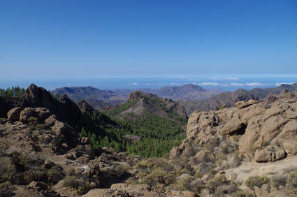 La vallée du Roque Nublo.